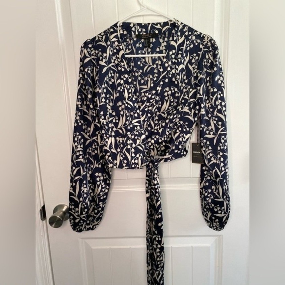 Forever21 Contemporary satin wrap top, blue &white, size M
